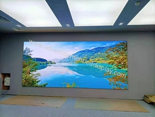 Affichage publicitaire à LED à l'intérieur 1500cd luminosité et fer/matériel d'armoire en aluminium à moulage sous pression pour des messages accrocheurs