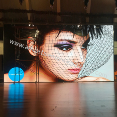 1500 cd/m2 Affichage LED intérieur interactif avec télécommande à écran tactile