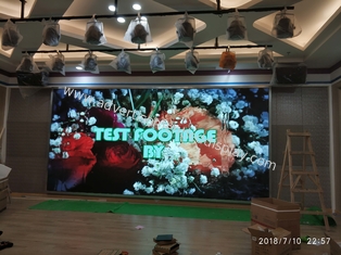 Panneau publicitaire LED modulaire pour taille d'écran personnalisée et durée de vie 10000H