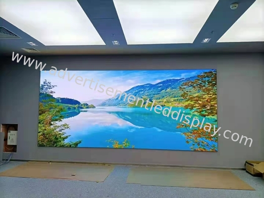 Affichage publicitaire à LED à l'intérieur 1500cd luminosité et fer/matériel d'armoire en aluminium à moulage sous pression pour des messages accrocheurs