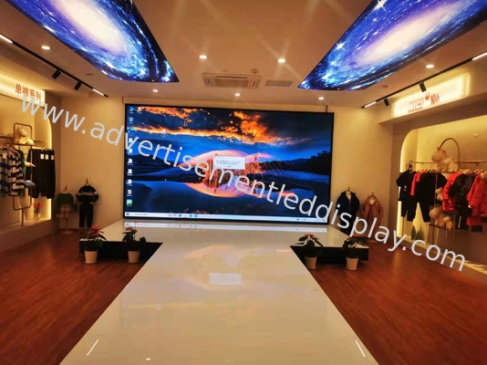 Écran publicitaire LED dynamique aux couleurs vives