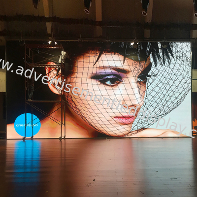 1500 cd/m2 Affichage LED intérieur interactif avec télécommande à écran tactile
