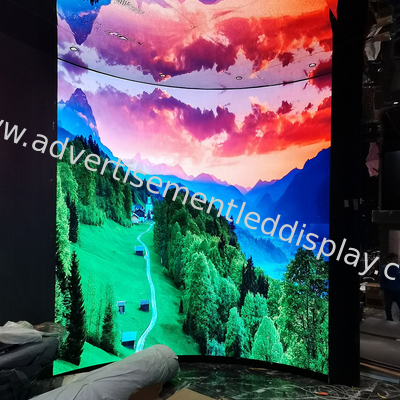 Écran d'affichage LED publicitaire intérieur à angle de vue ultra large pour une large portée d'audience