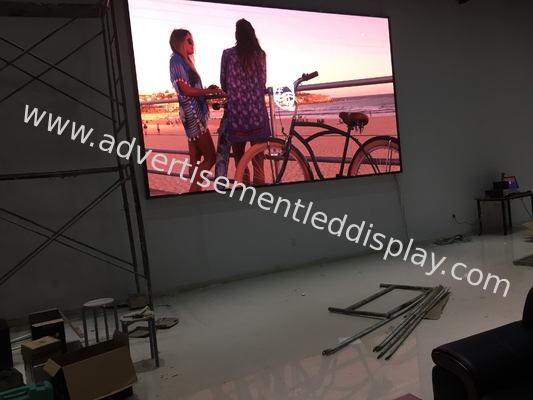 Intégration transparente du contenu Affichage LED publicitaire pour annonces dynamiques