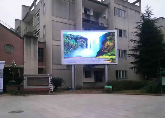 Amener l'engagement avec des solutions de publicité LED extérieure à fort impact